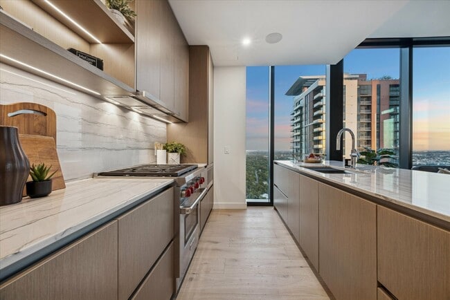 Photo - 610 Davis St Unit 3102