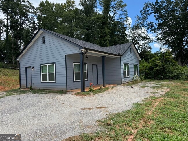 Building Photo - 1555 W Poplar St