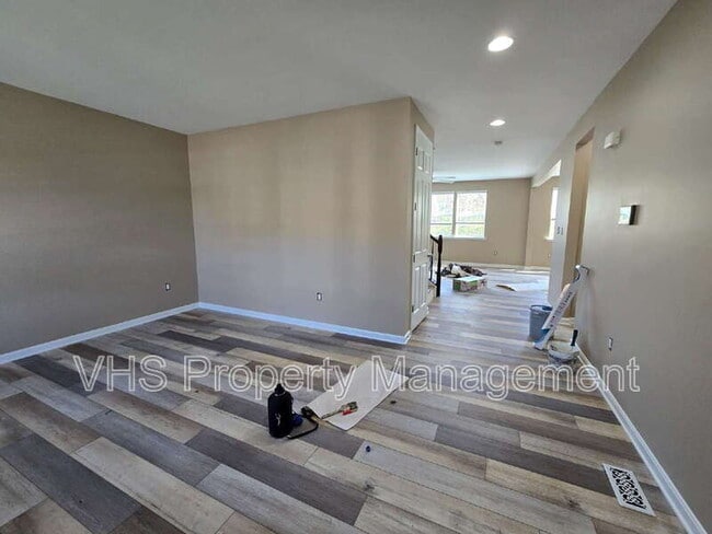 Photo - 721 Electric Ave