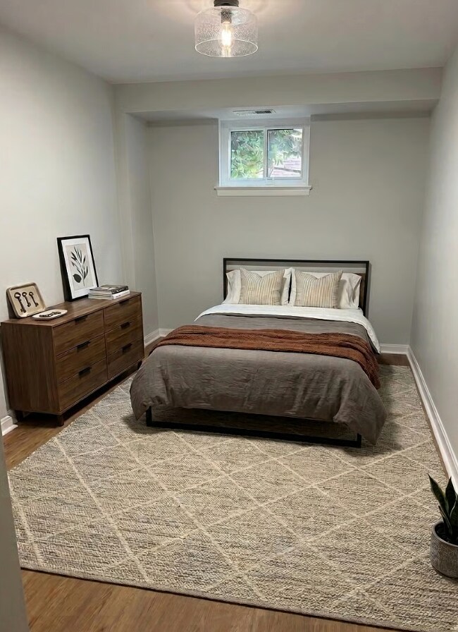 Photo - 1781 Sycamore St NW Unidad English Basement