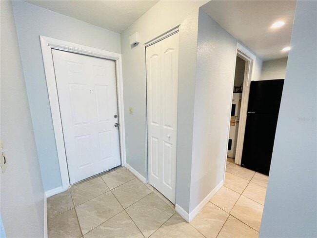 Photo - 11014 Knollview Way