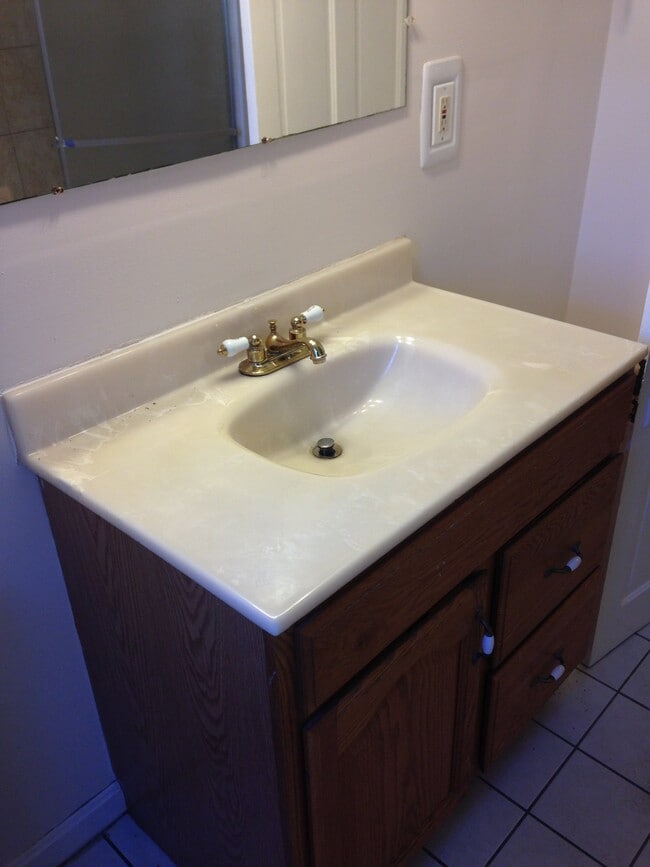 Photo - 152 East St