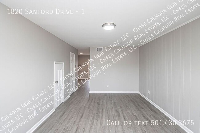 Photo - 1820 Sanford Dr Unit 1