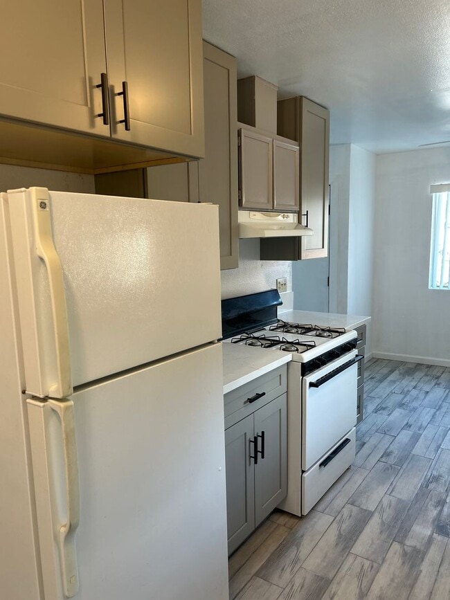 Photo - All Upgraded, Small Yard, Garage - AVAILABLE NOW!!