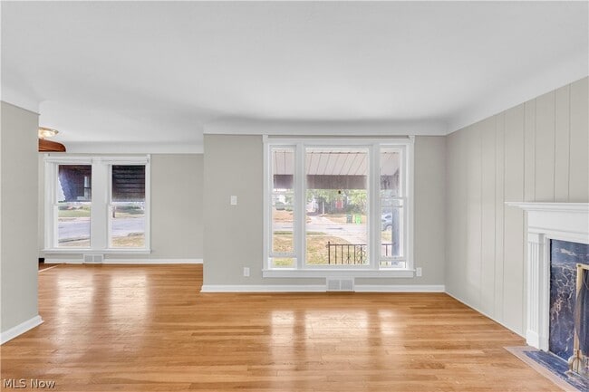 Photo - 1187 Winston Rd
