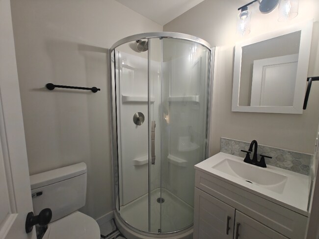 Photo - 920 Friendly Pl