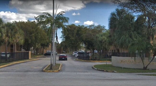 Photo - 7427 SW 152nd Ave Unidad 0