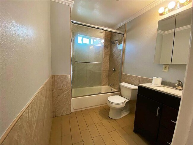 Photo - 7045 Pellet St