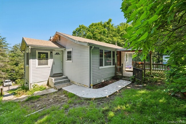 Building Photo - 1 Whippoorwill Trail Rental
