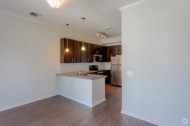 2 HAB, 2.5 BA - The Boca - Midtown Delray