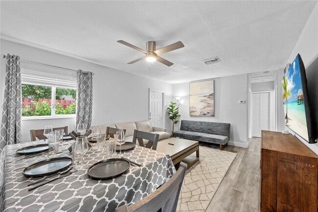 Photo - 1208 NE 5th Ave Unit 3