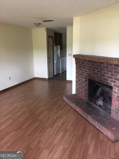 Photo - 317 Epps Bridge Rd