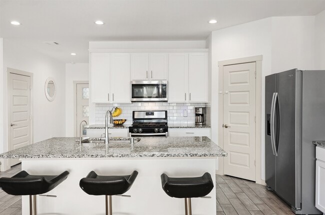 Photo - 2421 Mar Vis Ln