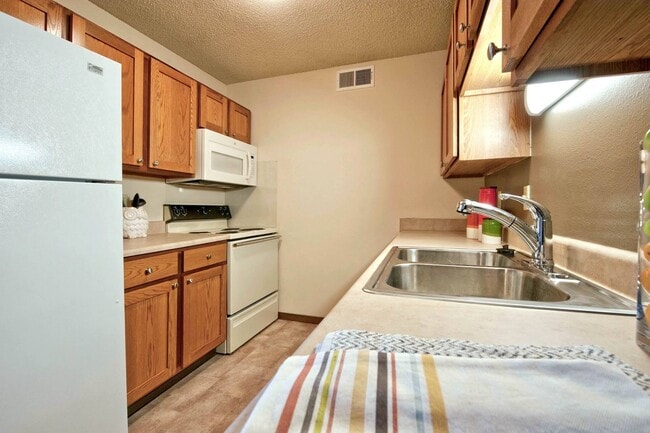 Photo - Huntington Ridge Apartments
