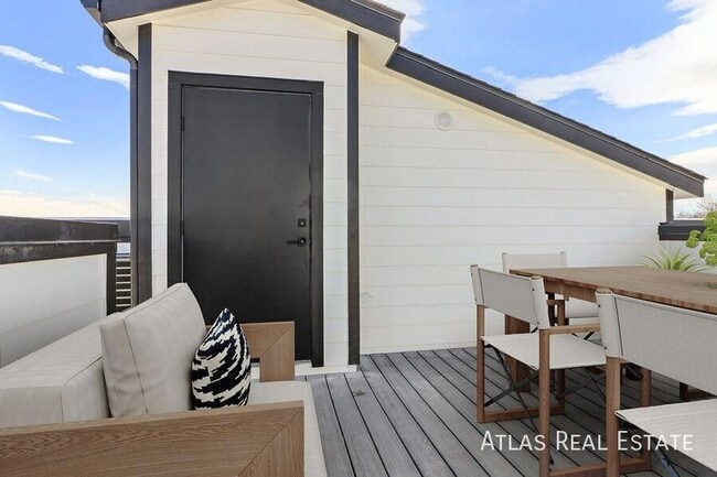 Photo - 240 Osiander St Unit A-102