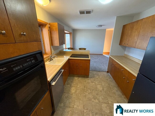 Photo - Large 3 bedroom, 2 Bath home available now!