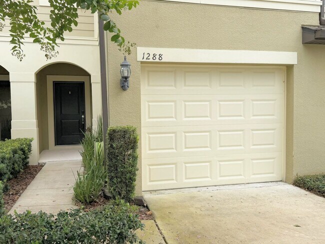 1288 Pavia Dr