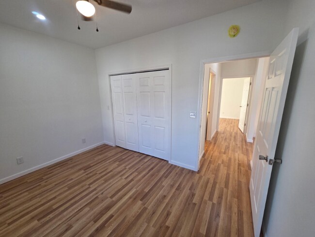 Photo - 203 N Elm St Unidad 1