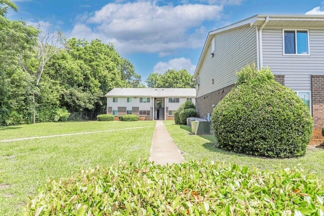 Photo - 1103 E Church St