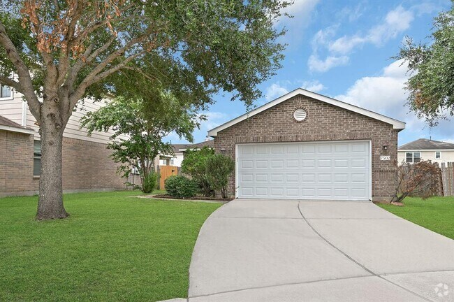 Building Photo - 7502 Honey Pine Ln Rental