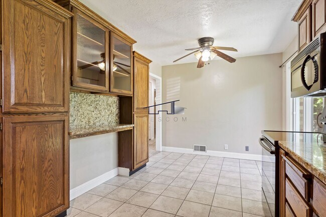 Photo - 1332 36th St Unit Upper
