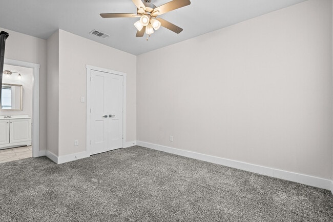 Photo - 2203 W Devitt St