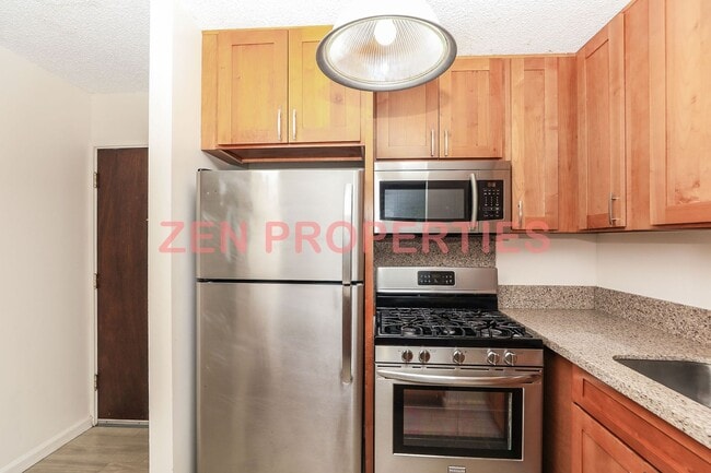 Photo - 1 Bdrm 1 Bath 1 Parking at Makiki Hillside Unit 402