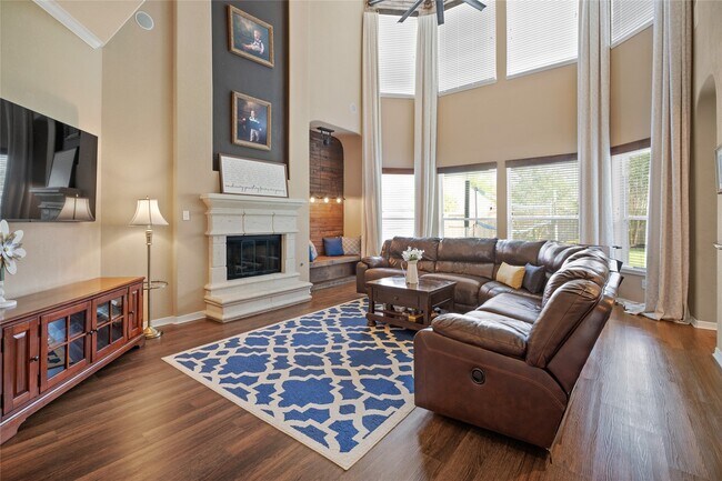 Photo - 418 Bonnie Bay Ct