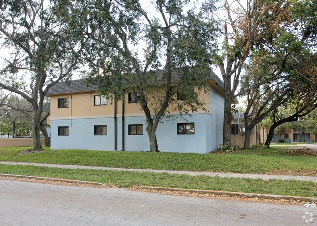 Photo - Stanley Terrace Apartments