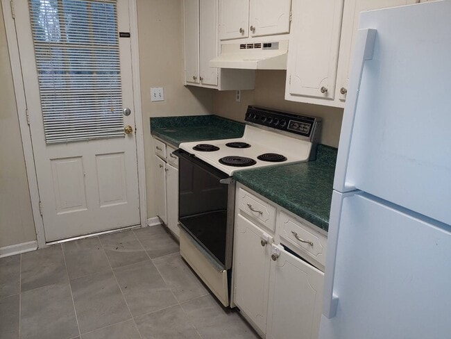 Photo - 2080 Montreat Cir