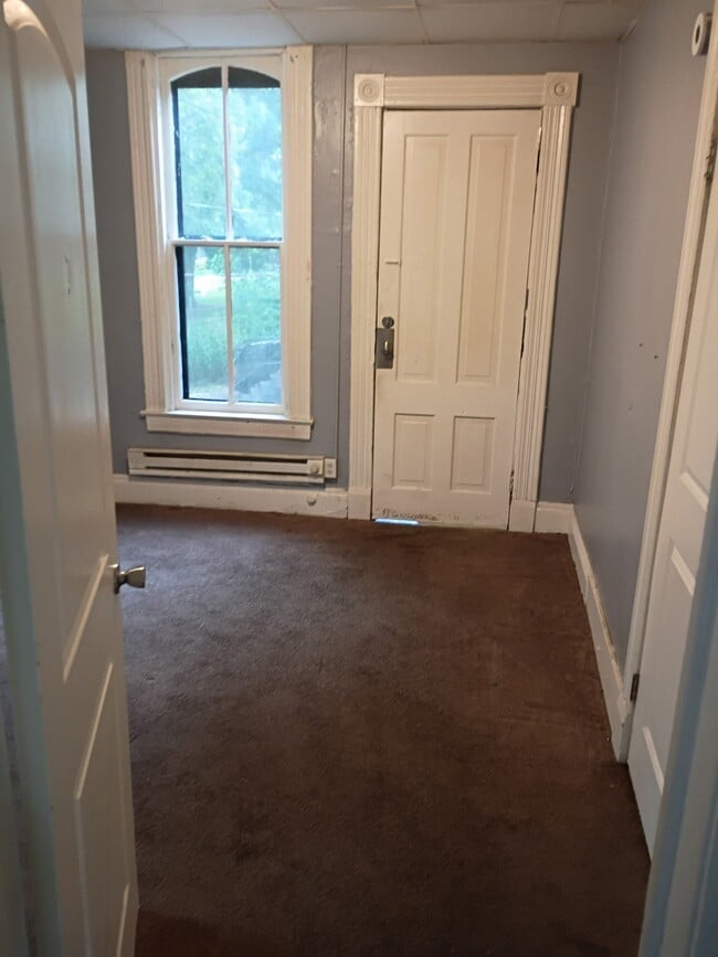 251-255 Villa St Unit 251 Villa 4