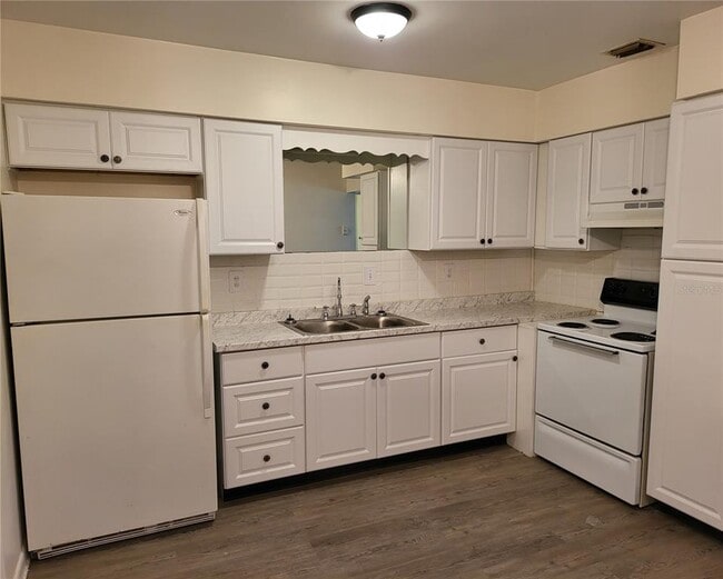 Photo - 303 N Mars Ave