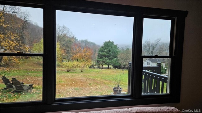 Photo - 40 Woodbury Rd