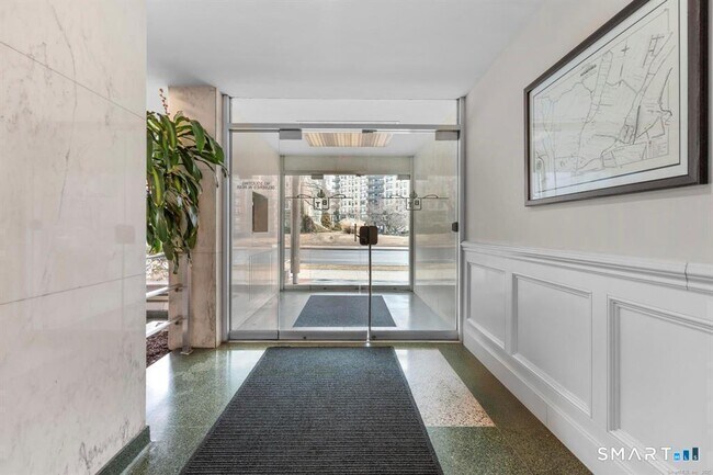 Photo - 444 Bedford St Unit APT 3R