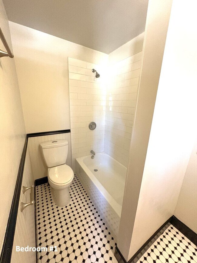 Photo - 1529 10th Ave Unit Common Space