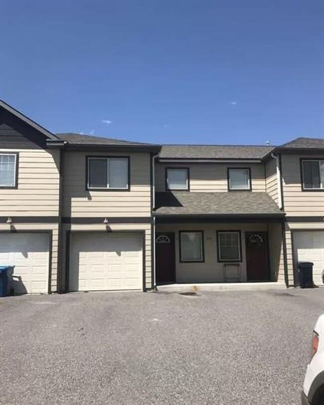 Building Photo - 3 bedroom 2 1/2 bath in Bozeman Rental
