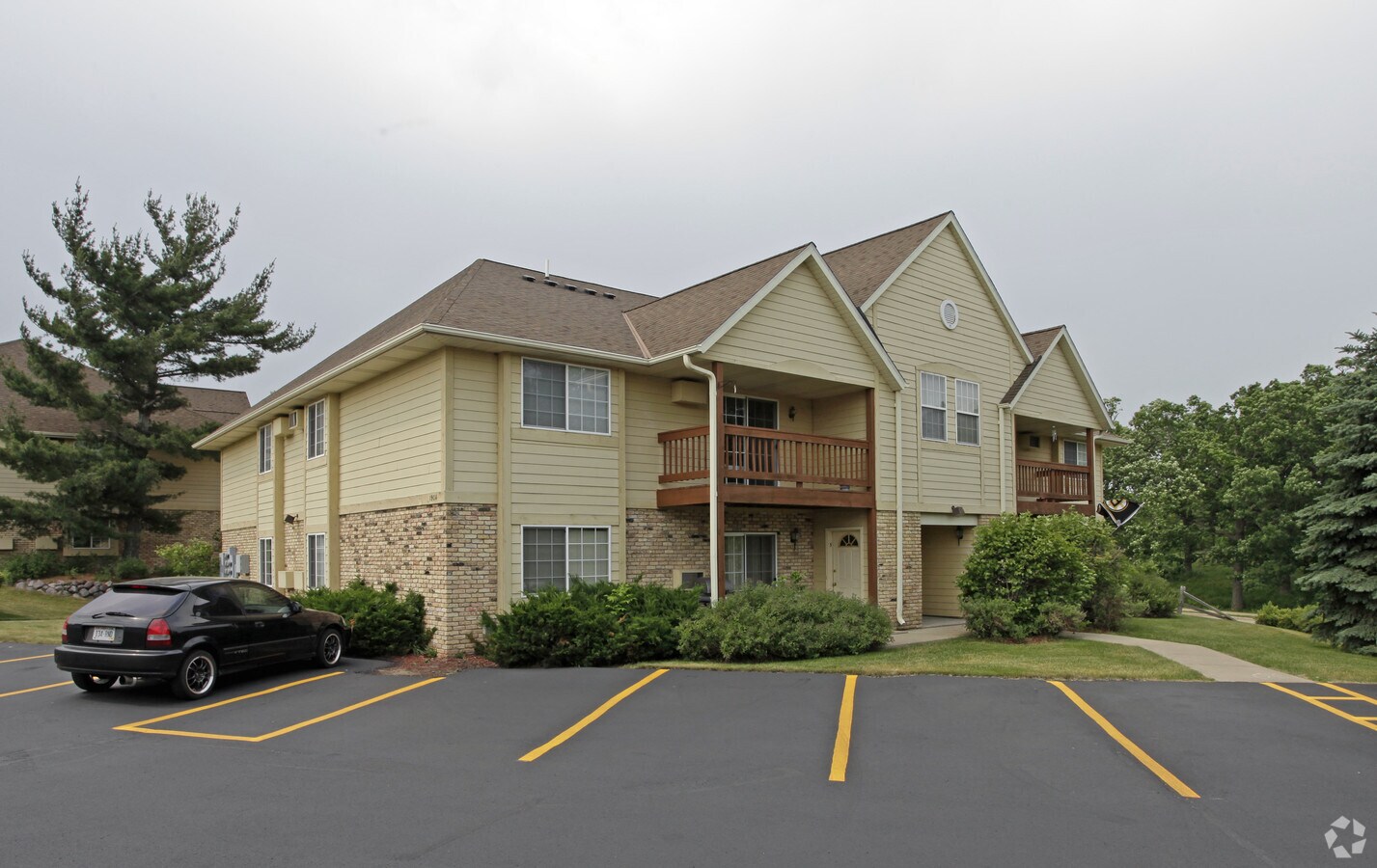 Photo - Arbor Heights Apartments