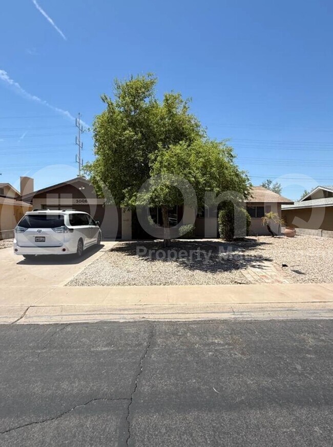 Building Photo - 3006 S Dromedary Dr Rental