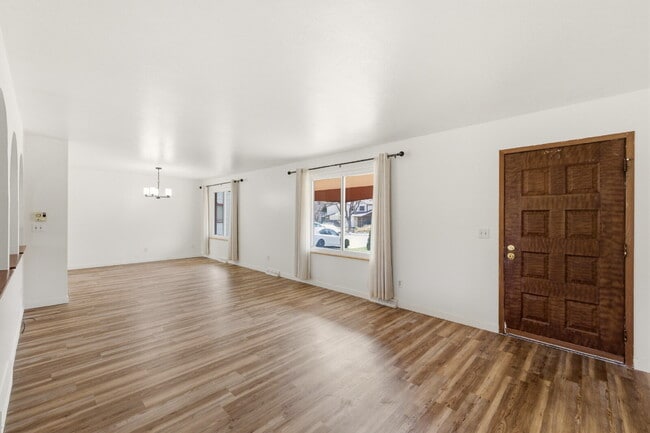 Photo - Huge Backyard - Remodeled 3 Bedroom 1.5 Bath Ready ASAP!