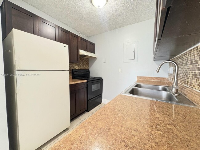 Photo - 8913 NW 28th Dr Unit 38