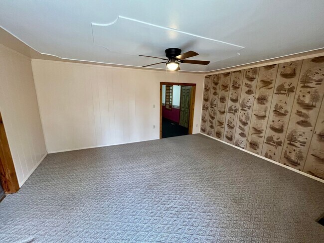 Photo - 2 Bed | 1 Bath | 1 Car Attached Garage | 2...