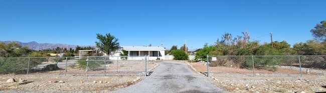 Photo - CONESTOGA COUNTRY ESTATES - Conestoga Parkway