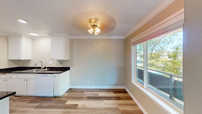 Photo - 821 Las Gallinas Ave Unit 219