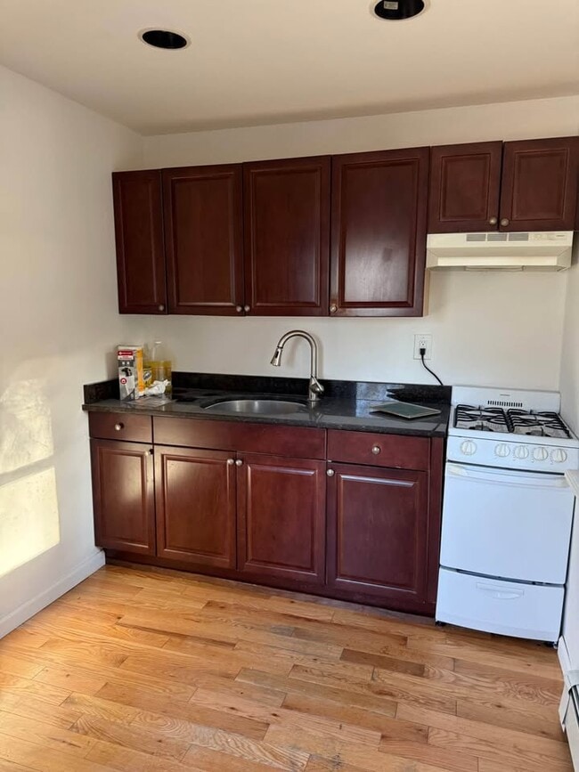 Photo - 305 Smithtown Blvd