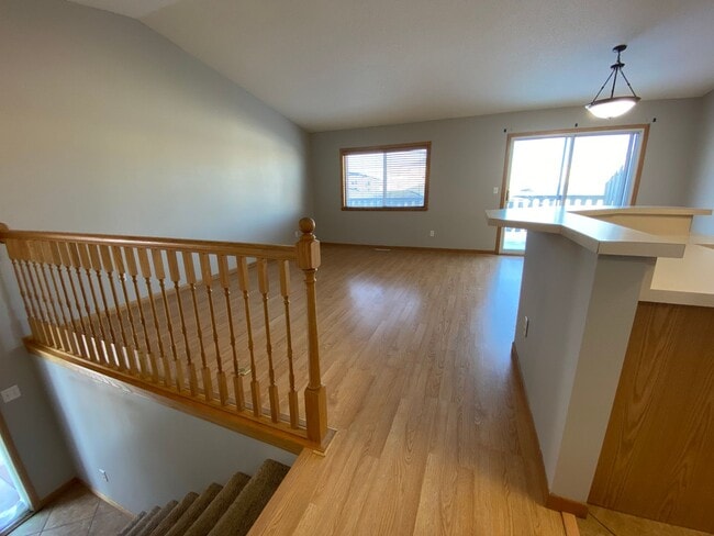 Photo - 3 Bedroom Twinhome near the New Sandford Hospital!!