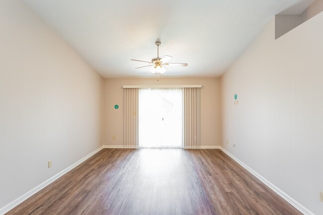 Photo - 11550 Ross Common Dr