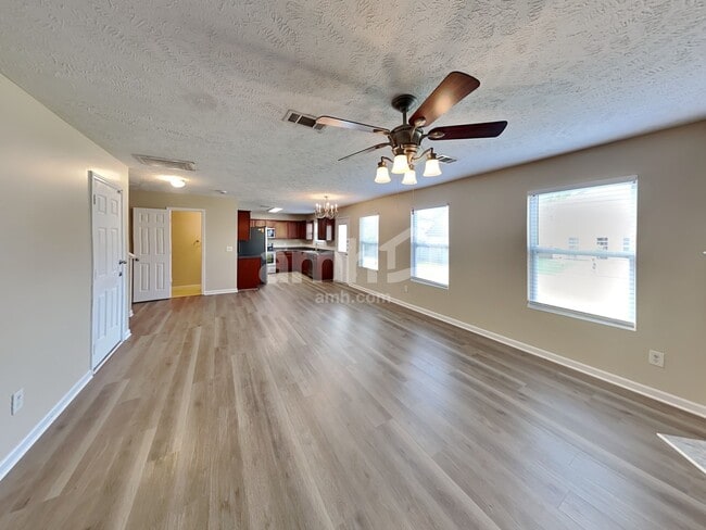 Photo - 3404 Boxelder Way