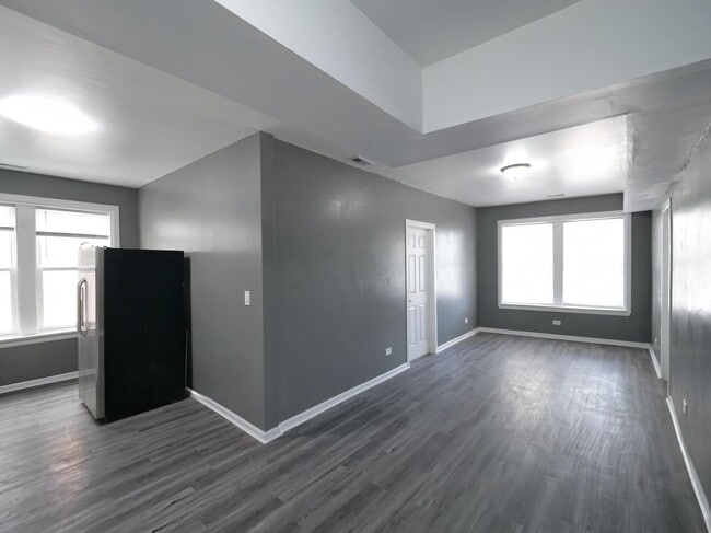 Photo - 346 N Laramie Ave Unit 2N