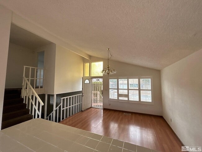 Photo - 306 E Quail St