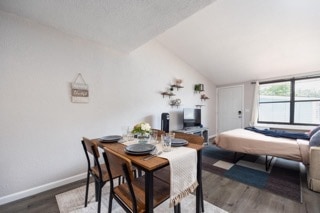 Photo - Holly Park Square Apartments Unidad 506